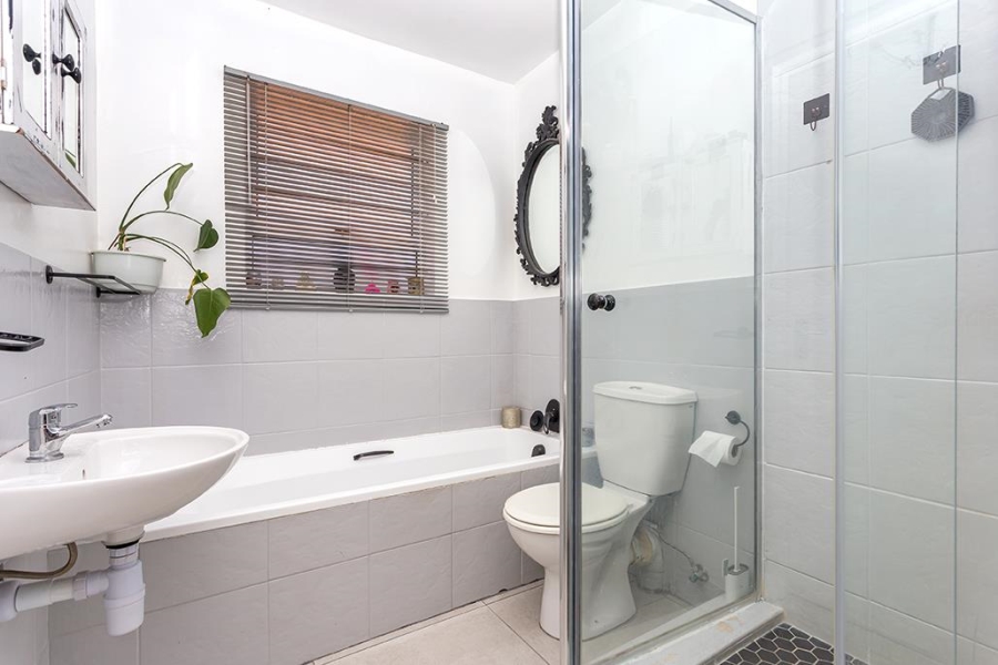 2 Bedroom Property for Sale in Table View Western Cape